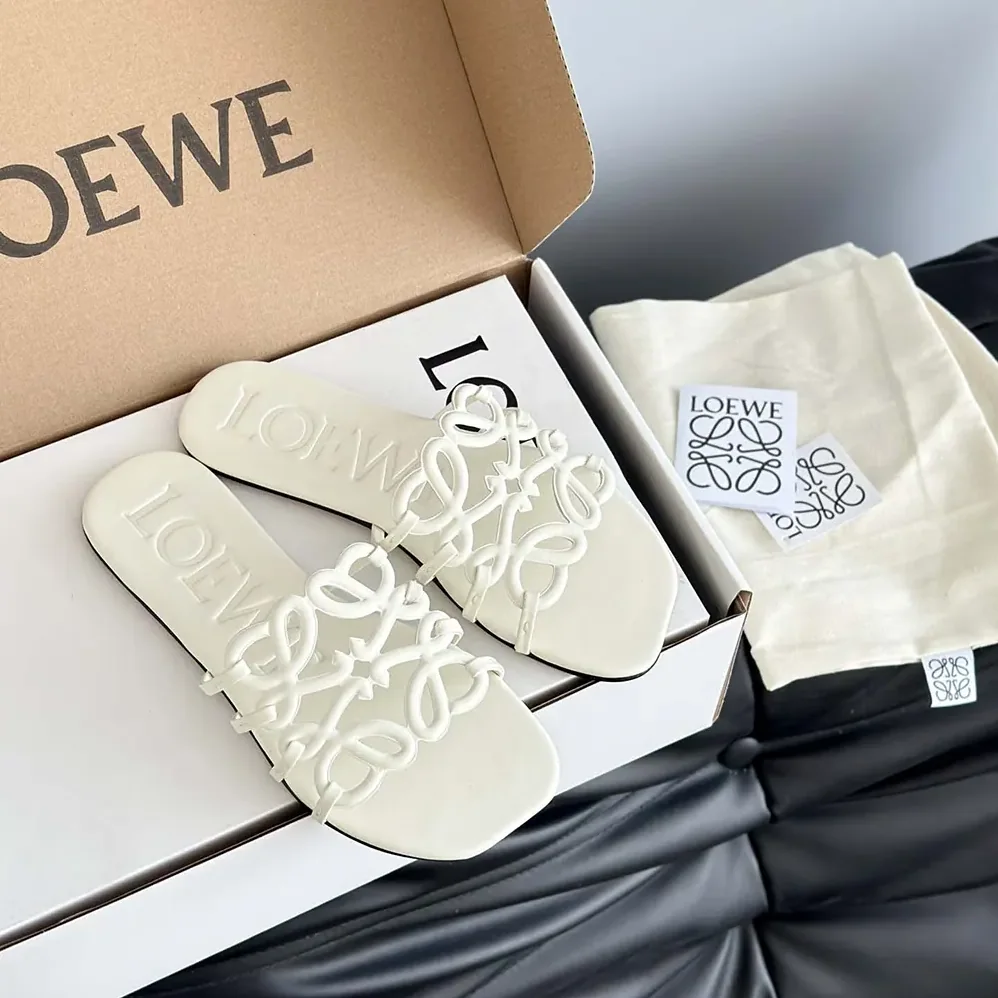 Loewe Petal Anagram Slide in Soft Calfskin for Women in White