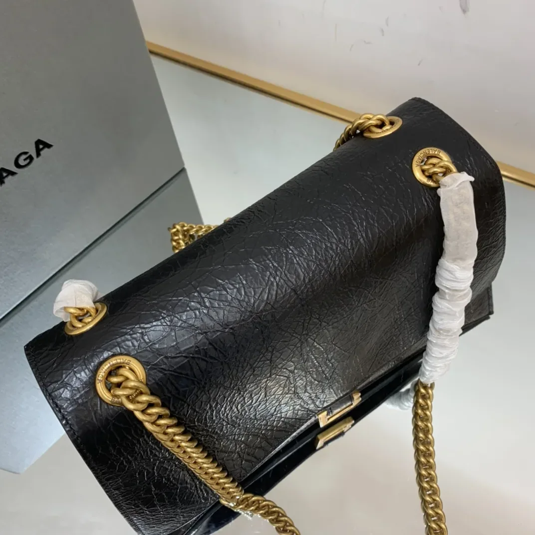 Crush Medium Chain Bag In Black /