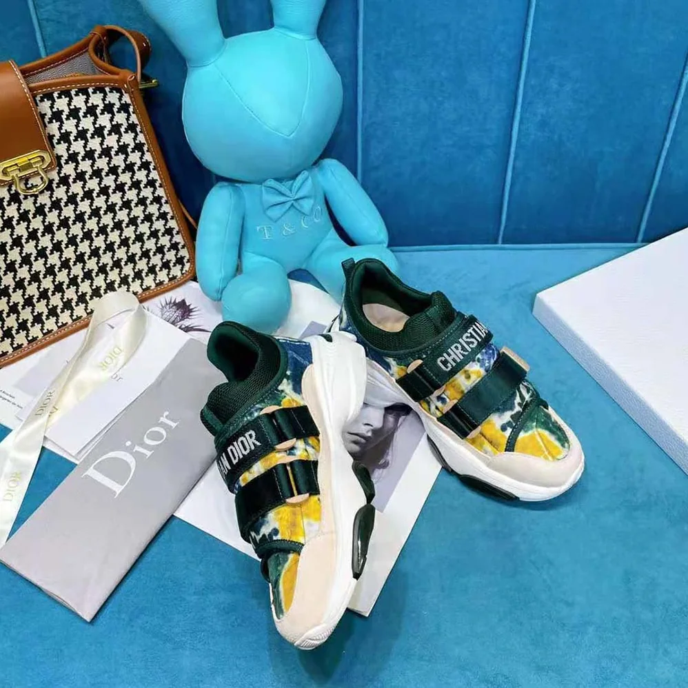 Dior D-Wander Sneaker Cypress Green Camouflage Tie & Dior Technical Fabric for Women Dior D-Wander Sneaker Cypress Green Camouflage Tie & Dior Technical Fabric for Women