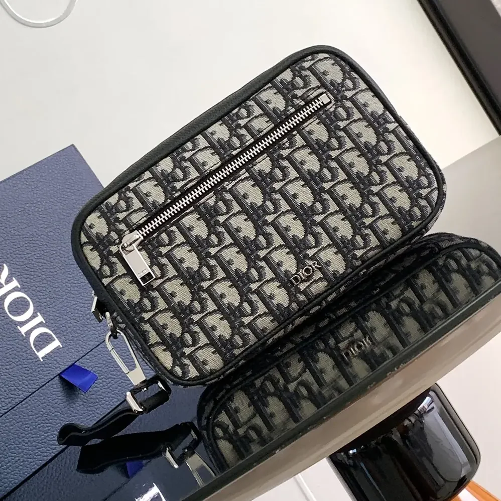 Dior Toiletry Bag Beige and Black Dior Oblique Jacquard for Men Dior Toiletry Bag Beige and Black Dior Oblique Jacquard for Men
