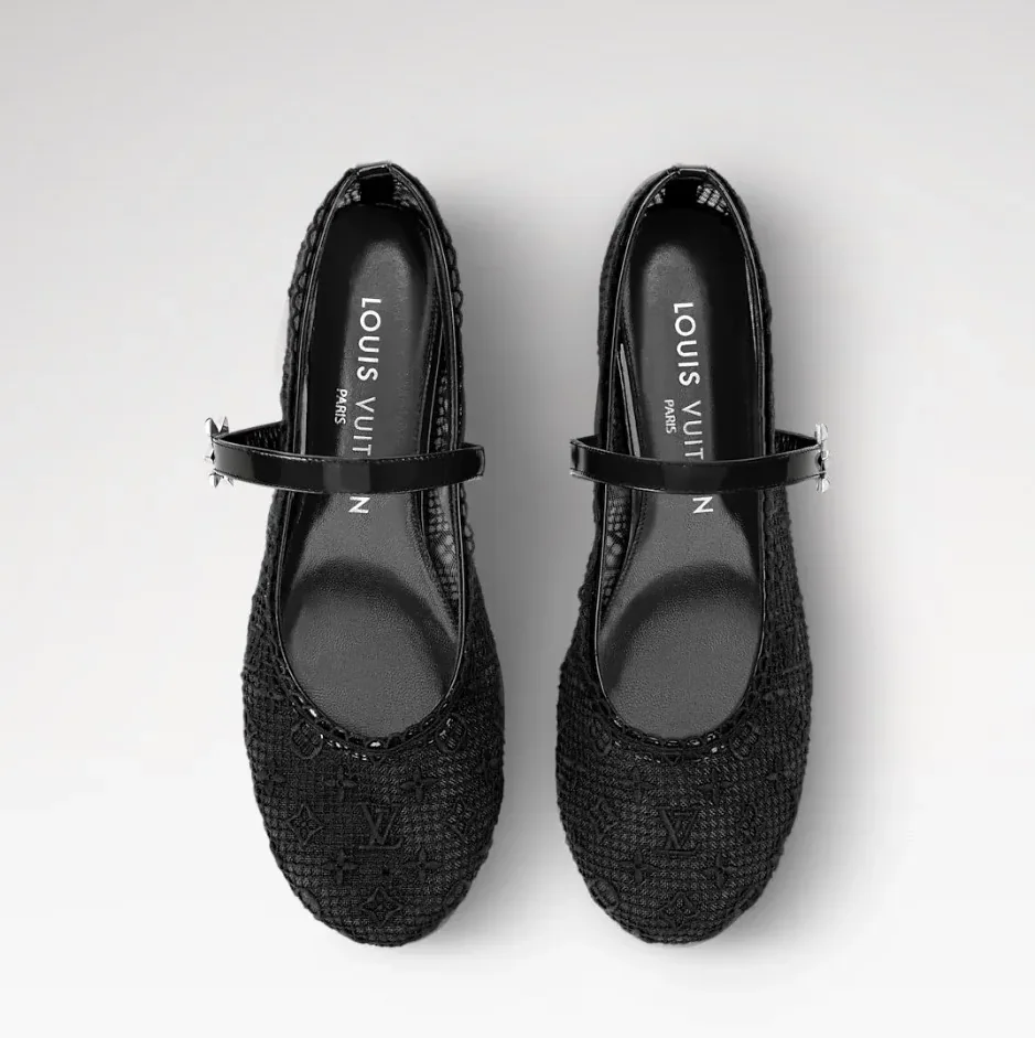 Louis Vuitton Romy Flat Ballerinas Noir 1AK24P Louis Vuitton Romy Flat Ballerinas Noir 1AK24P