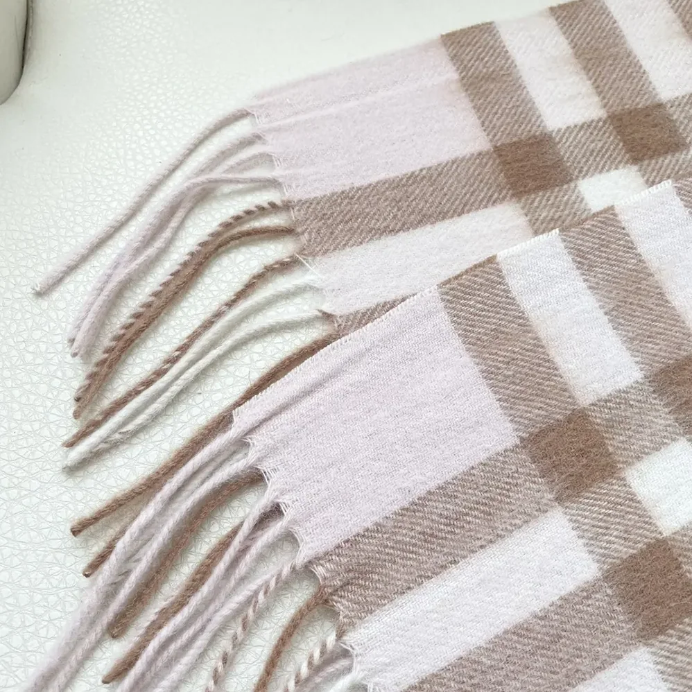 Burberry Check Cashmere Scarf for Unisex in Pink Burberry Check Cashmere Scarf for Unisex in Pink