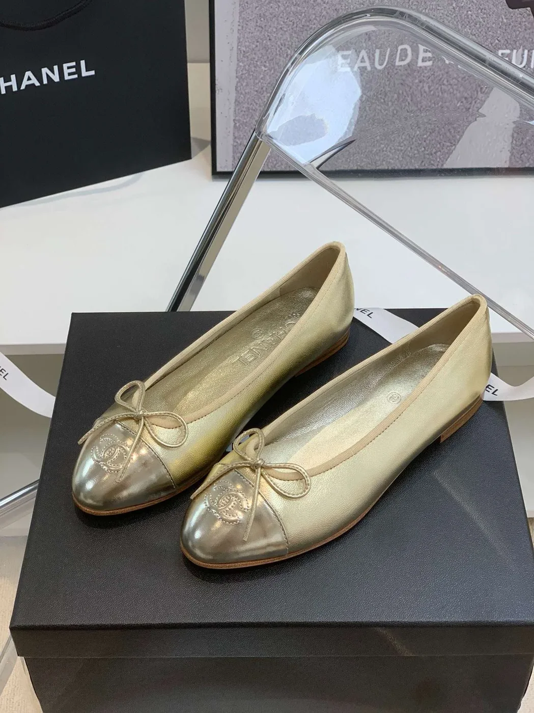 Chanel Ballet Flats Gold Chanel Ballet Flats Gold