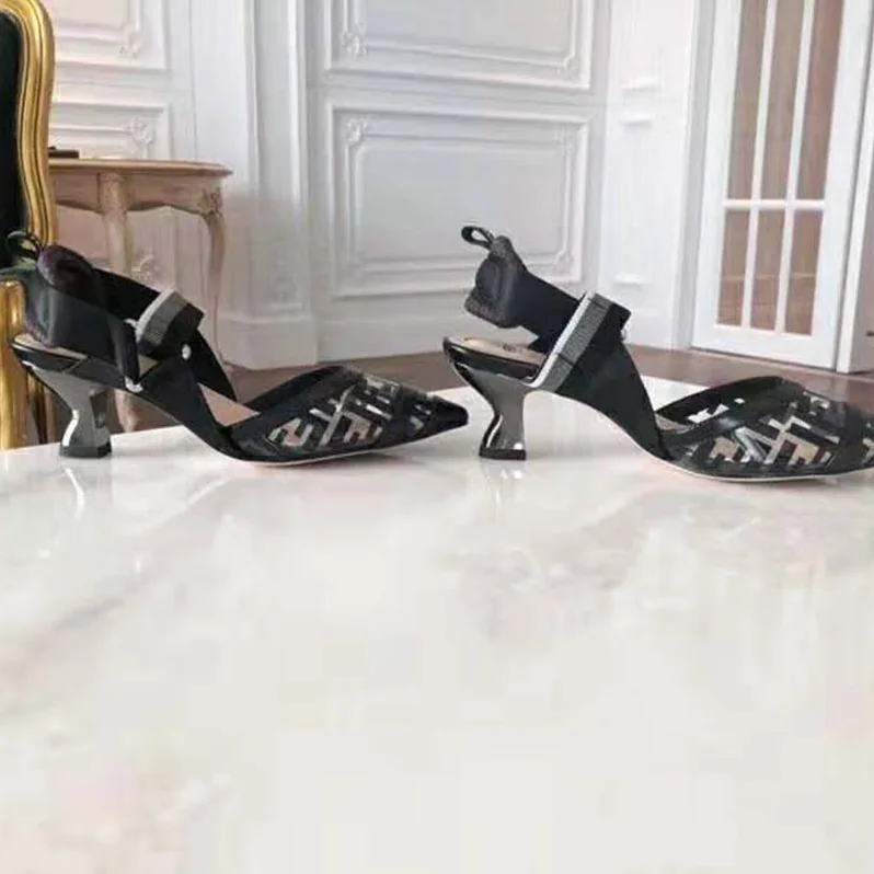 Fendi PUMPS Slingbacks in PU and Leather Middle Heel for Women in Black Fendi PUMPS Slingbacks in PU and Leather Middle Heel for Women in Black
