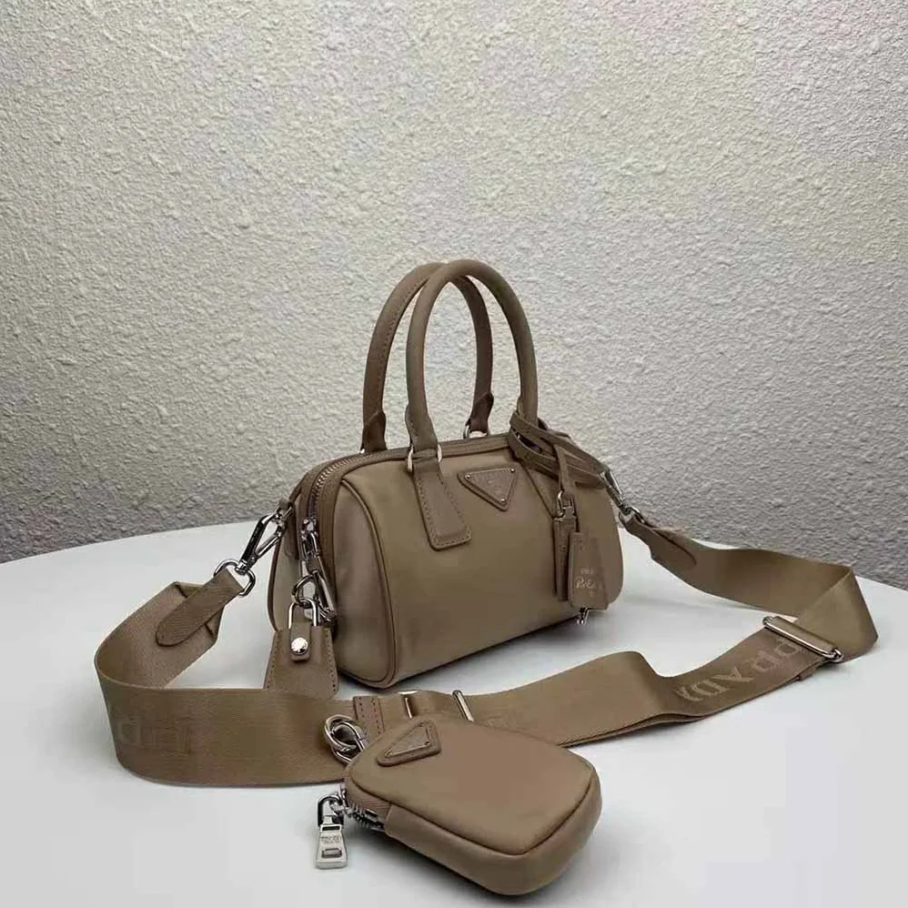 Prada Prada Re-Edition 2005 Nylon Bag for Women in Sandy Prada Prada Re-Edition 2005 Nylon Bag for Women in Sandy
