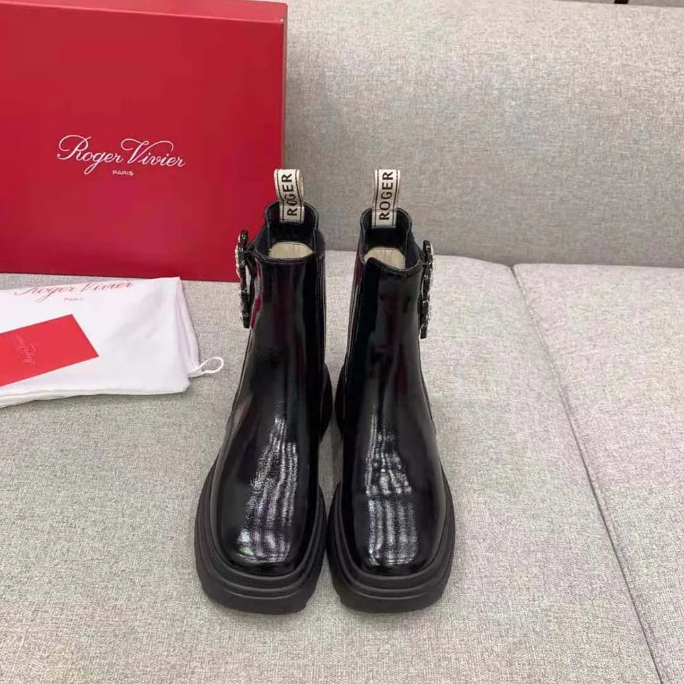 Roger Vivier Wallaviv Strass Buckle Chelsea Ankle Boots in Patent Leather for Women Roger Vivier Wallaviv Strass Buckle Chelsea Ankle Boots in Patent Leather for Women