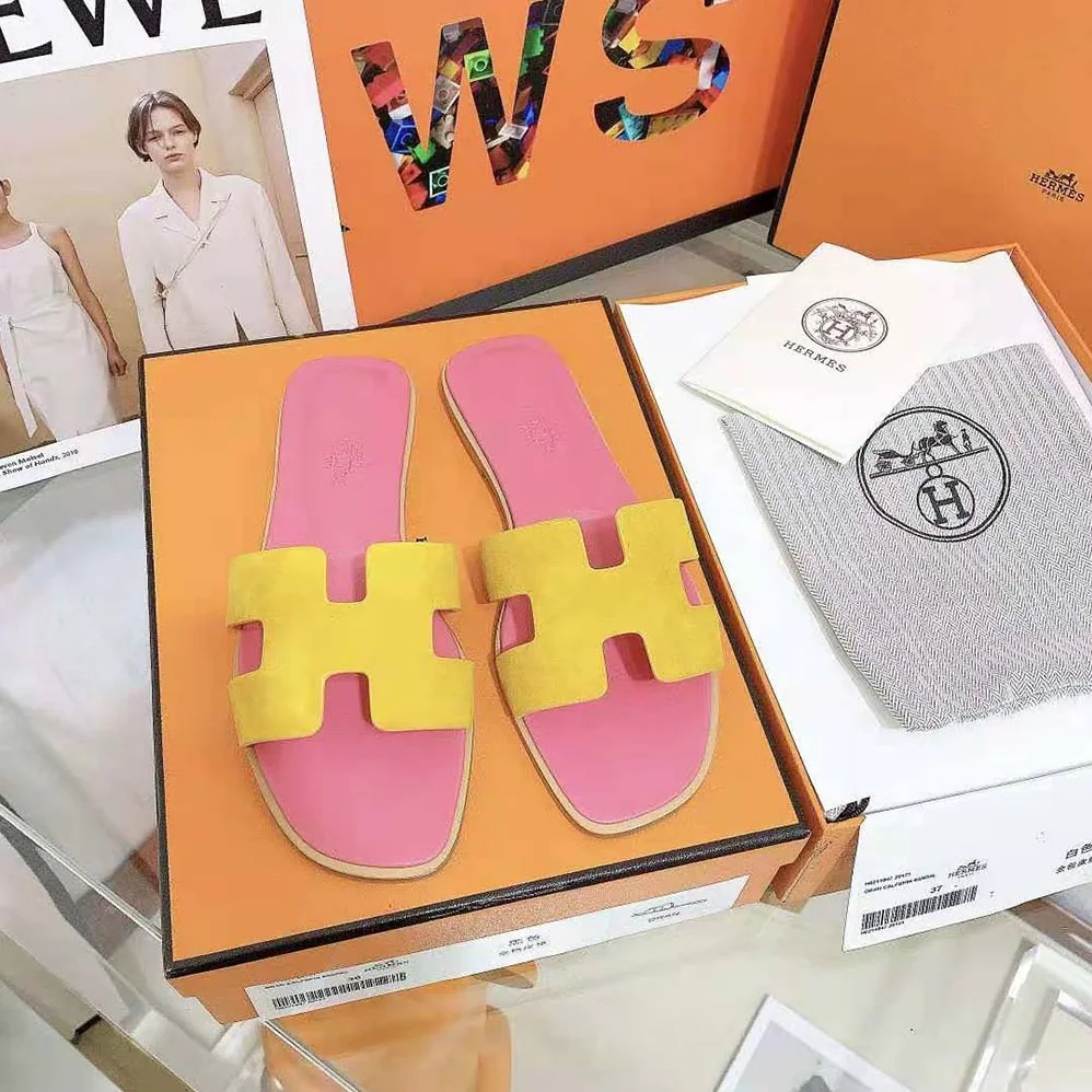Hermes Oran Sandal in Suede Goatskin with Straight Cut Edges for Women in Pink