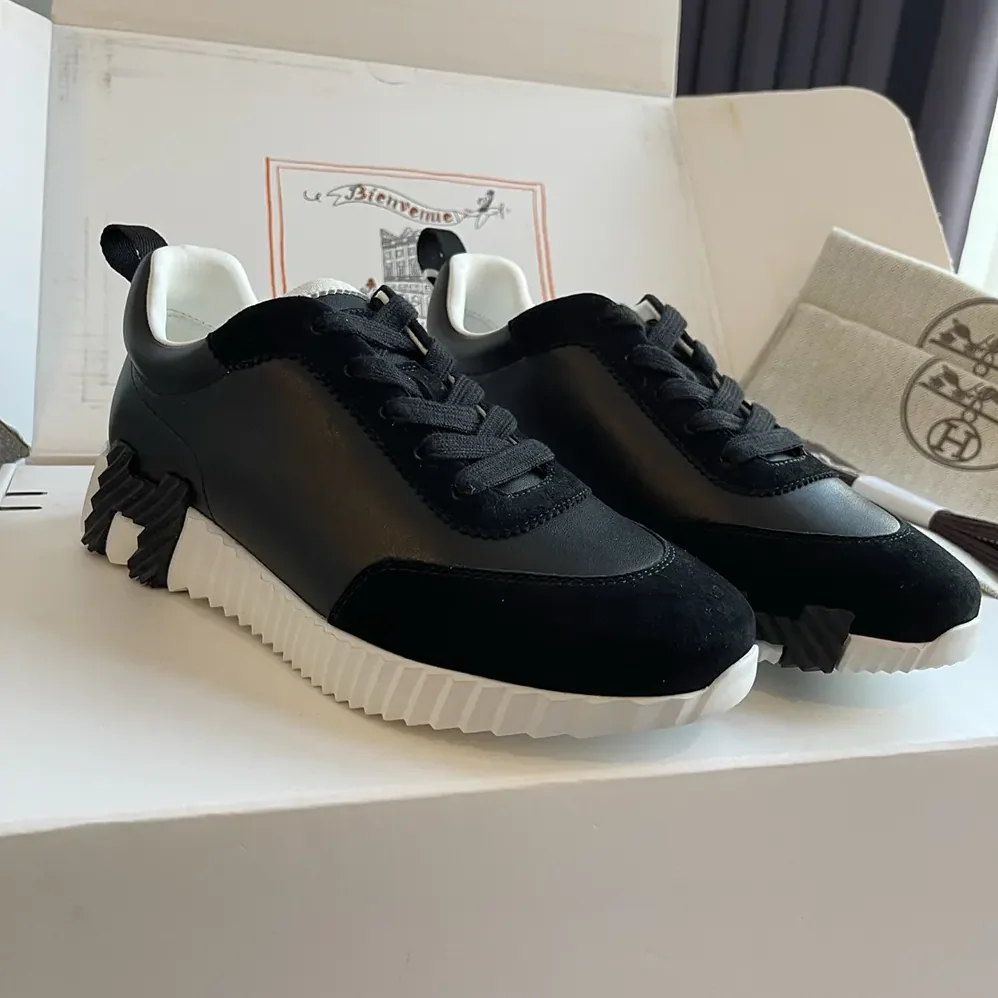 Hermes Bouncing Sneaker-Black H242250Z for Unisex Hermes Bouncing Sneaker-Black H242250Z for Unisex