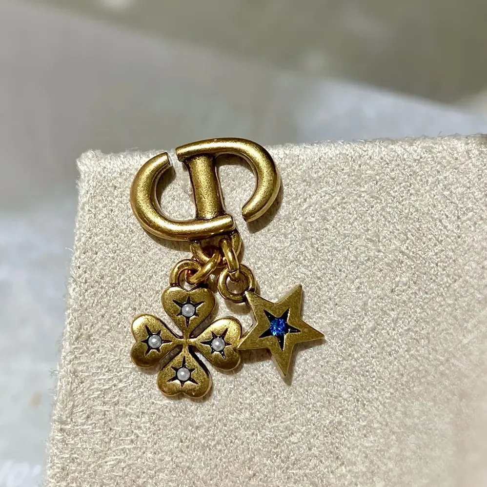Dior Tribales Earrings Antique Gold for Women in Finish Metal Dior Tribales Earrings Antique Gold for Women in Finish Metal