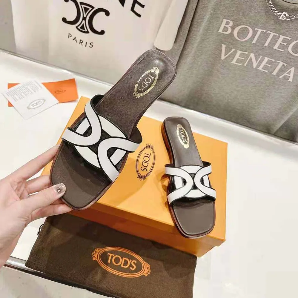 TODS Sandals in Leather for Women in White TODS Sandals in Leather for Women in White