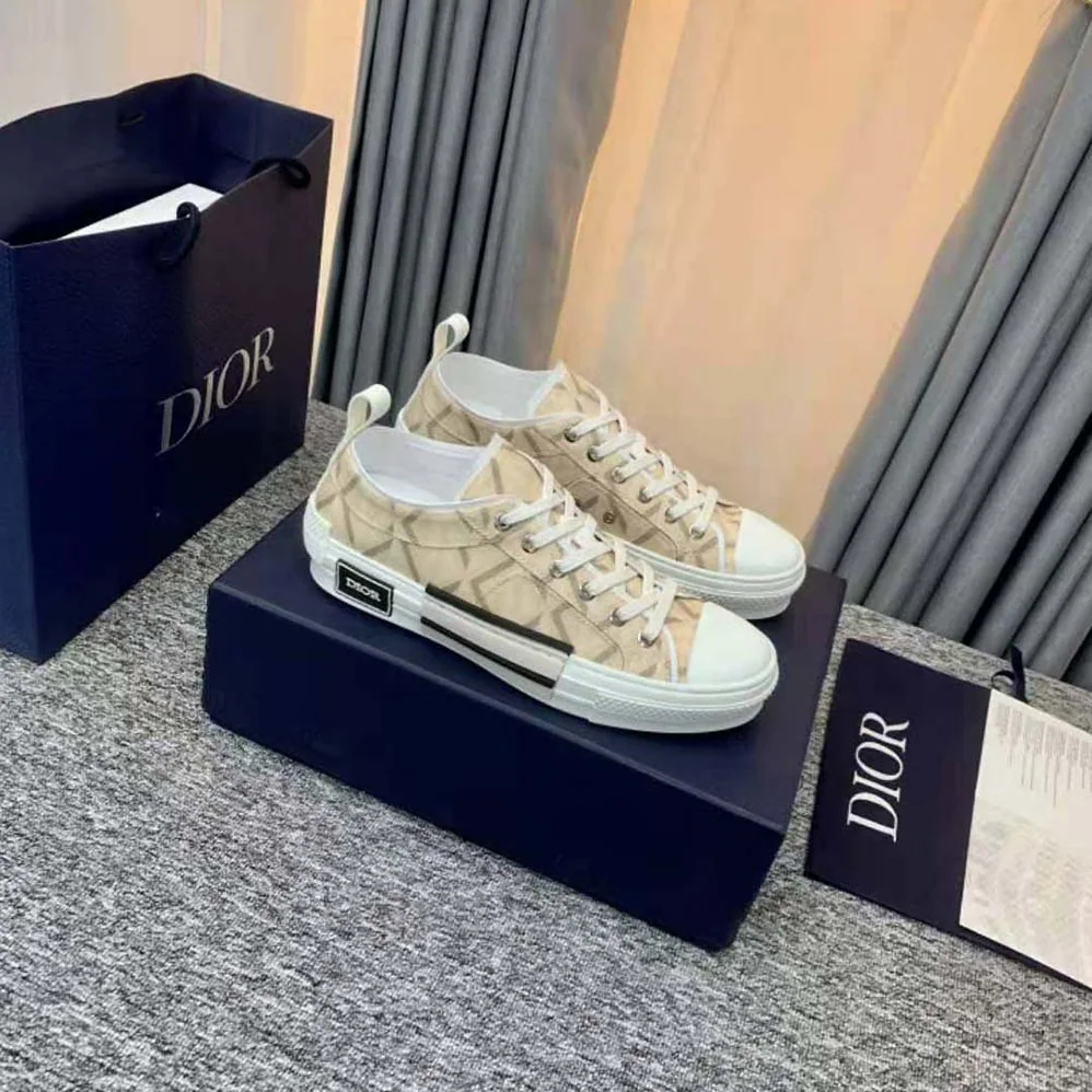 Dior B23 Low-Top Sneaker Natural CD Diamond Canvas for Unisex Dior B23 Low-Top Sneaker Natural CD Diamond Canvas for Unisex