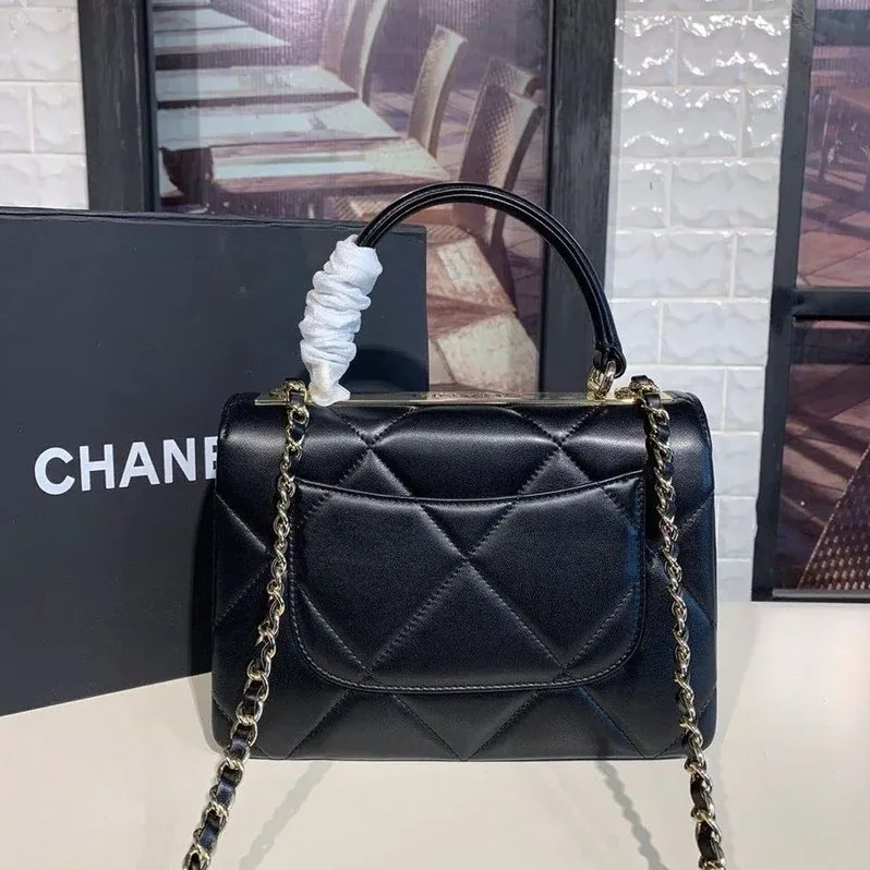 Chanel CC Shoulder Bag in Black Gold Hardware Chanel CC Shoulder Bag in Black Gold Hardware