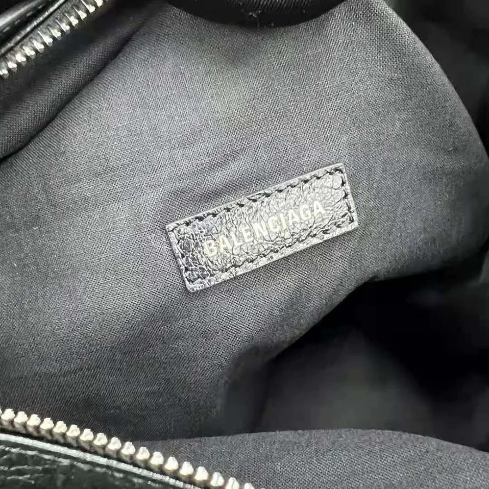 Balenciaga Superbusy Large Sling Bag in off Black Arena Lambskin for Women