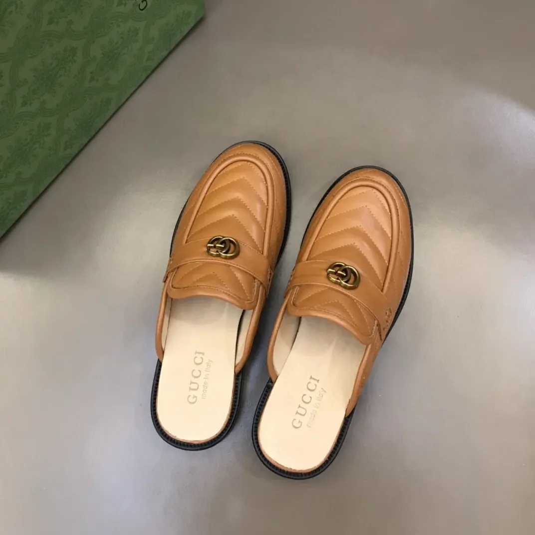 Gucci Slipper With Interlocking G Green Gucci Slipper With Interlocking G Green