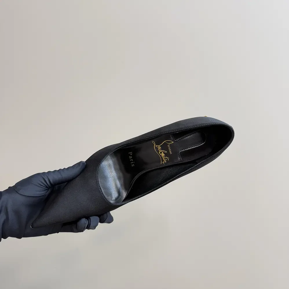 Christian Louboutin Belle Pump 100 mm Pumps Crepe Satin for Women in Black