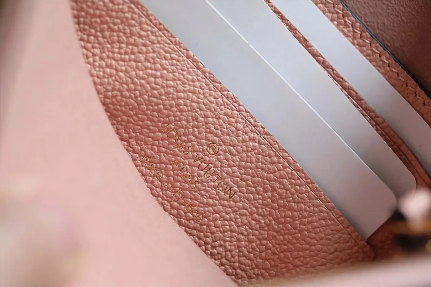 Louis Vuitton Pochette Melanie MM Monogram Empreinte Pink