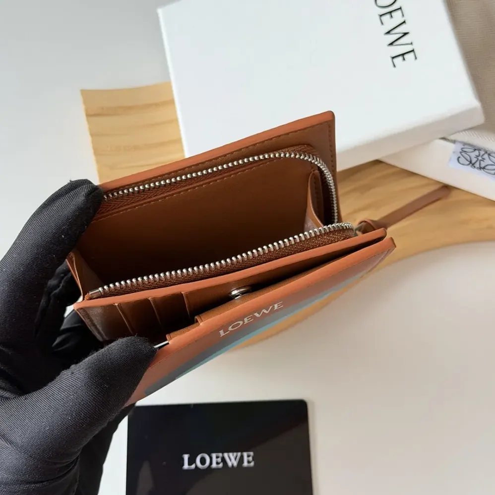 Loewe Compact Wallet in Nappa Calfskin for Unisex in Brown Loewe Compact Wallet in Nappa Calfskin for Unisex in Brown