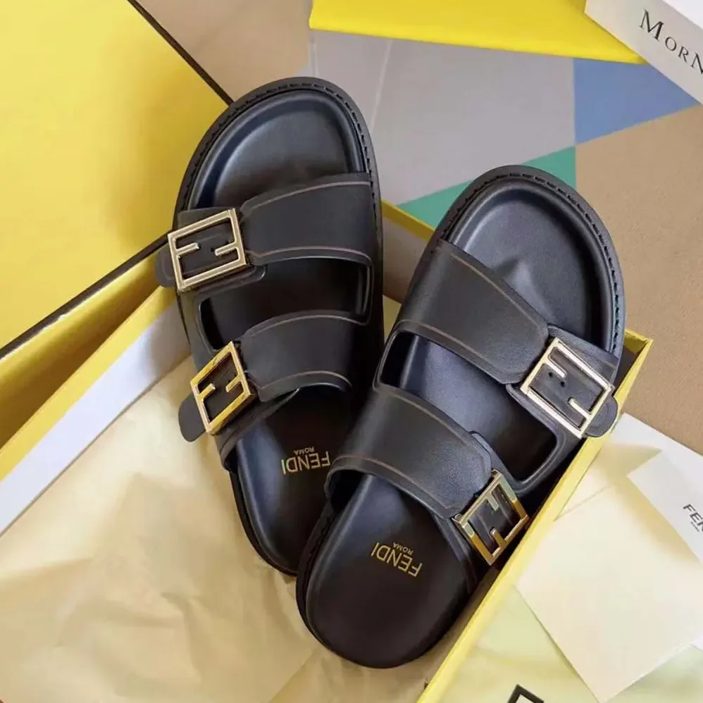 Fendi Feel Black Leather Slides for Unisex