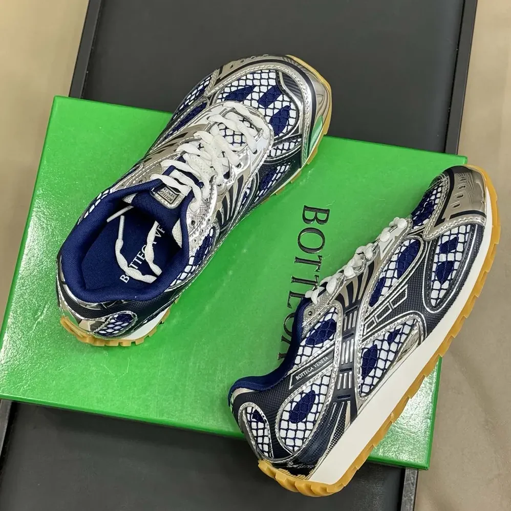 Bottega Veneta Orbit Sneaker for Unisex in Navy