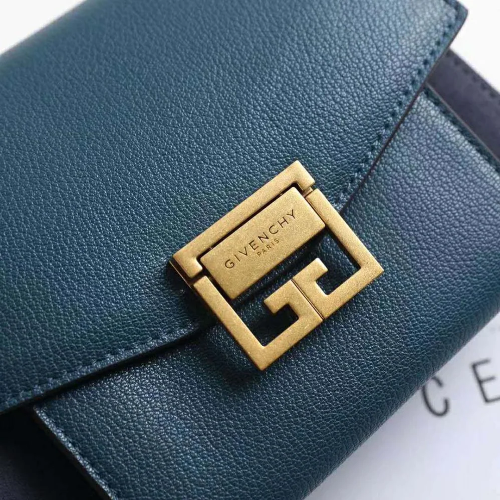 Givenchy Two-Toned Medium GV3 Bag Leather and Suede for Women in Blue Givenchy Two-Toned Medium GV3 Bag Leather and Suede for Women in Blue