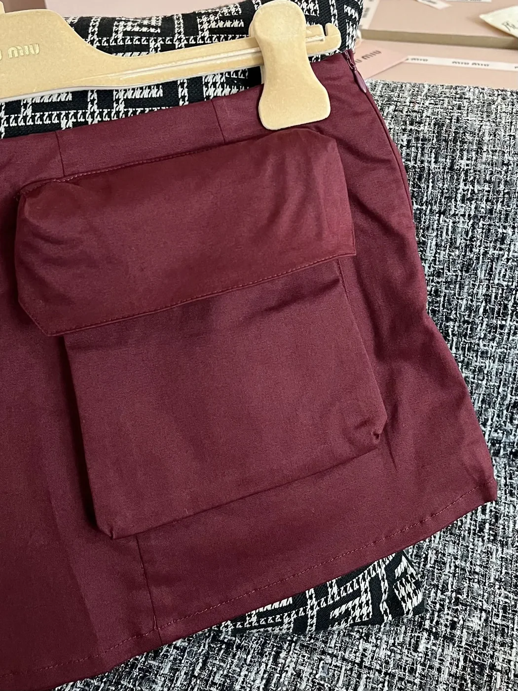 Miu Miu Technical Poplin Cargo Mini Skirt Bordeaux Miu Miu Technical Poplin Cargo Mini Skirt Bordeaux