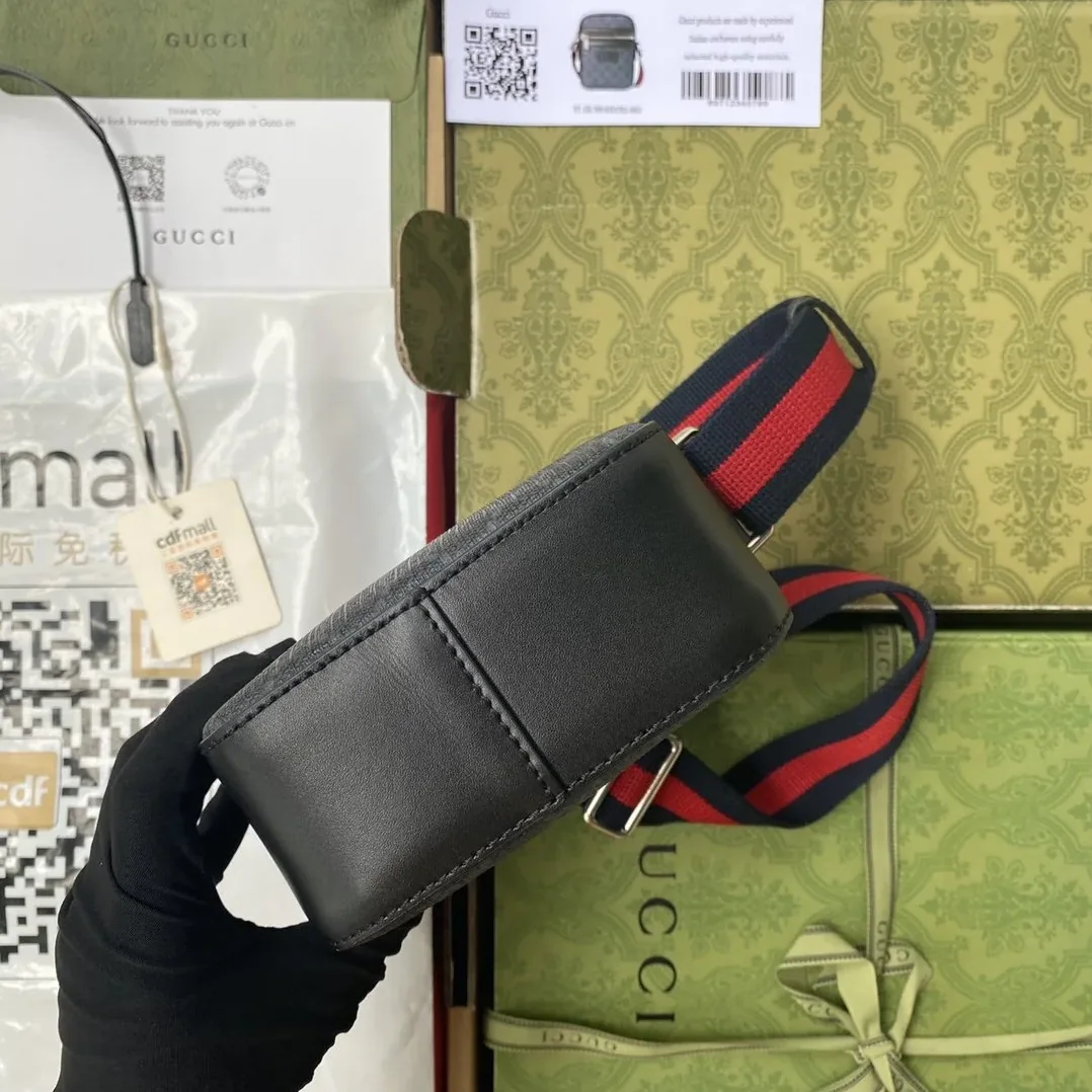 Gucci GG Messenger Bag Black/Grey GG Supreme Canvas A Material With Low Environmental Impact With Black /