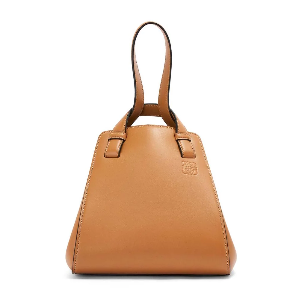 Loewe Hammock Nugget Bag in Nappa Calfskin for Women in Brown Loewe Hammock Nugget Bag in Nappa Calfskin for Women in Brown