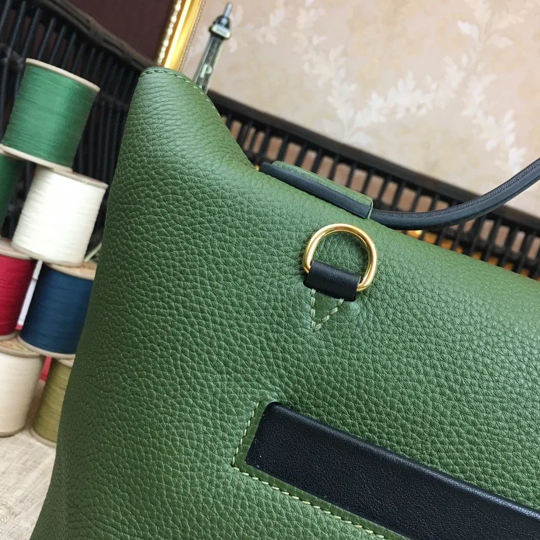Hermes Clemence Swift Green Gold Toned Hardware Hermes Clemence Swift Green Gold Toned Hardware