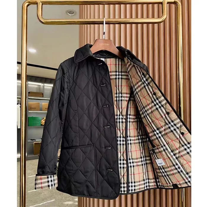 Burberry BBR Black Diamond Quilted Thermoregulated Jacket for Women