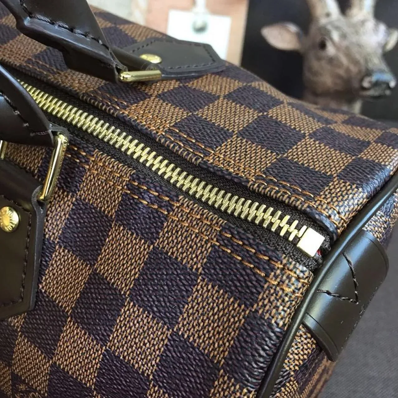 Louis Vuitton Speedy 30 Top Handle Bag / Brown Damier Ebene Canvas Gold Hardware