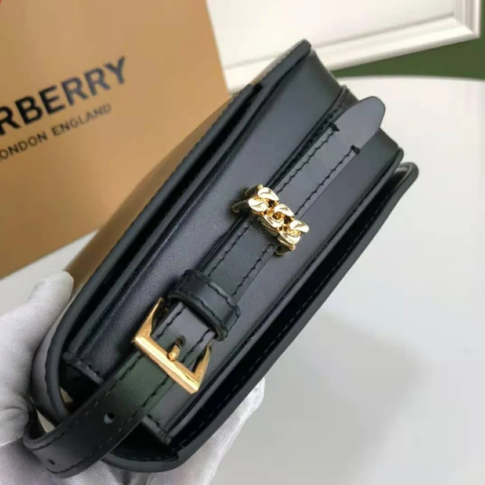 Burberry Small Two-tone Leather Grace Bag for Women in Black
