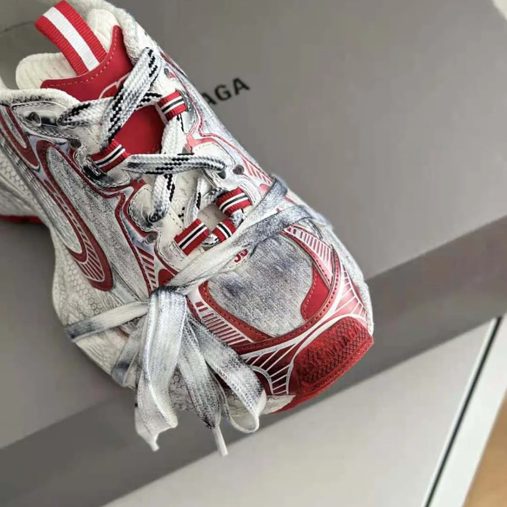 Balenciaga 3XL Sneaker in White and Red Mesh and Polyurethane for Unisex Balenciaga 3XL Sneaker in White and Red Mesh and Polyurethane for Unisex