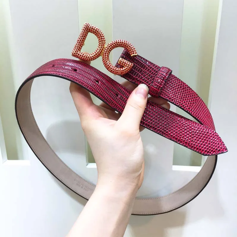 Dolce Gabbana D&G Belt in Iguana Print Calfskin for Women in Maroon Dolce Gabbana D&G Belt in Iguana Print Calfskin for Women in Maroon