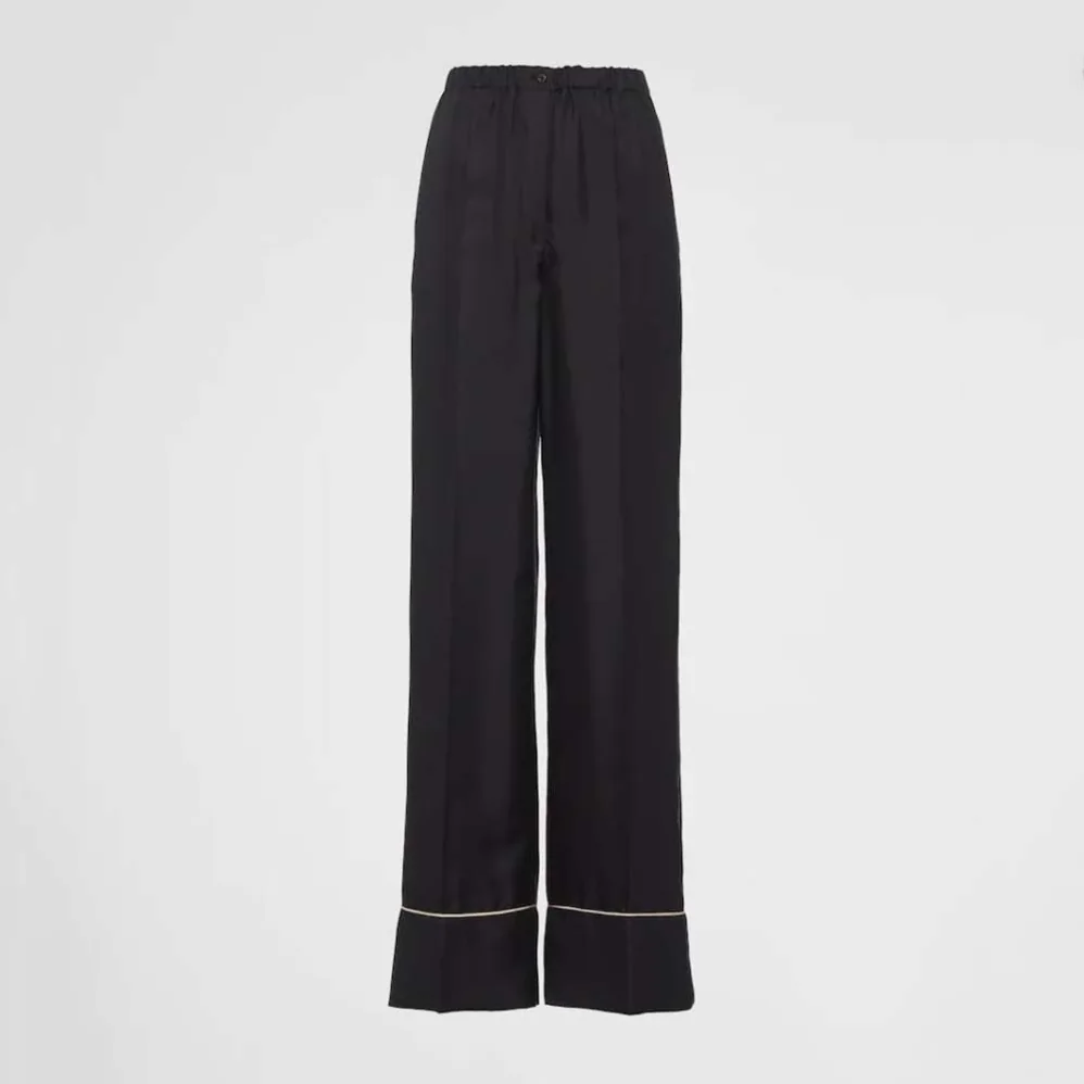 Prada Twill Pants Stand out for Their Refined Allure for Women in Black Prada Twill Pants Stand out for Their Refined Allure for Women in Black