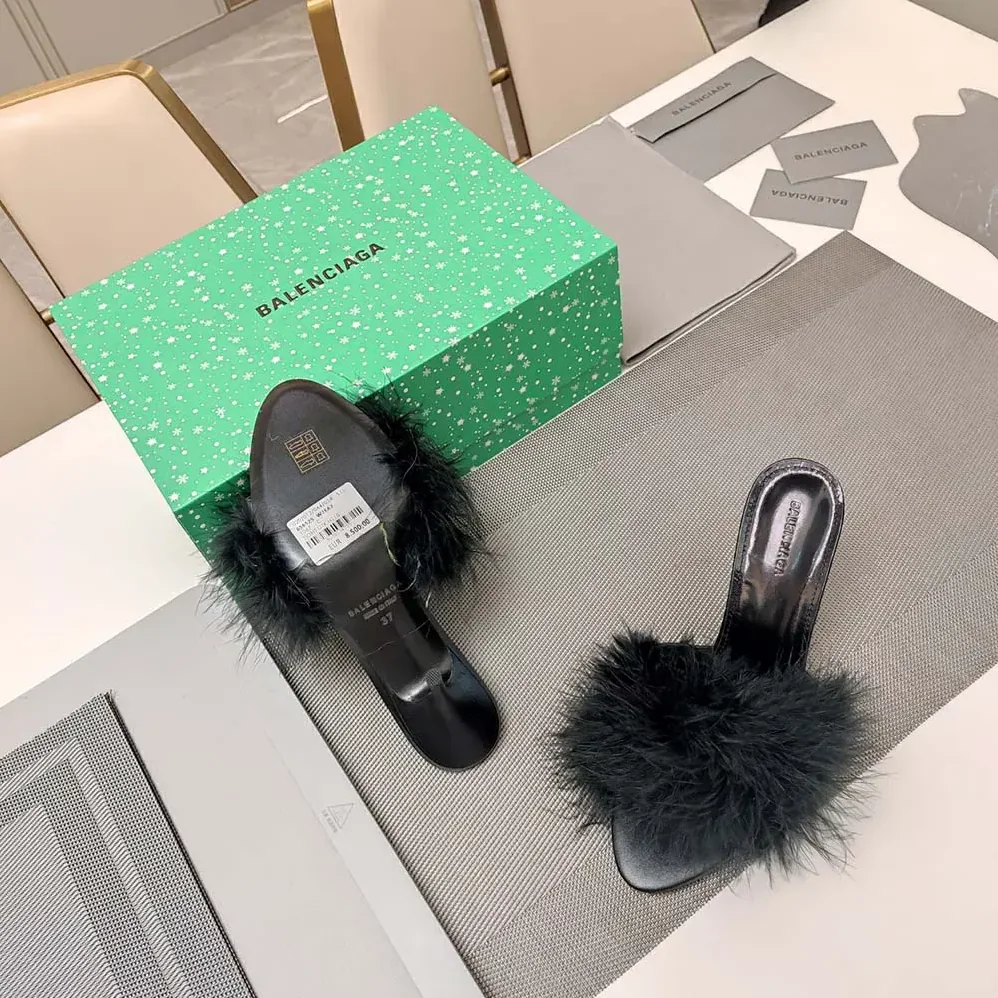 Balenciaga Boudoir 70mm Sandal in Black Feathers for Women Balenciaga Boudoir 70mm Sandal in Black Feathers for Women