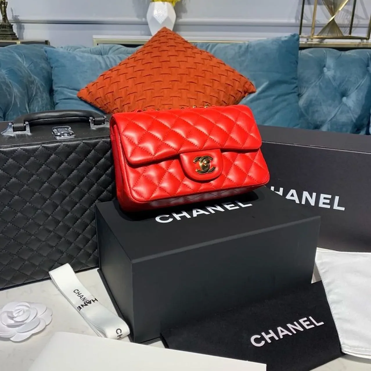 Chanel CC Chain Buckle Belt Red Chanel CC Chain Buckle Belt Red