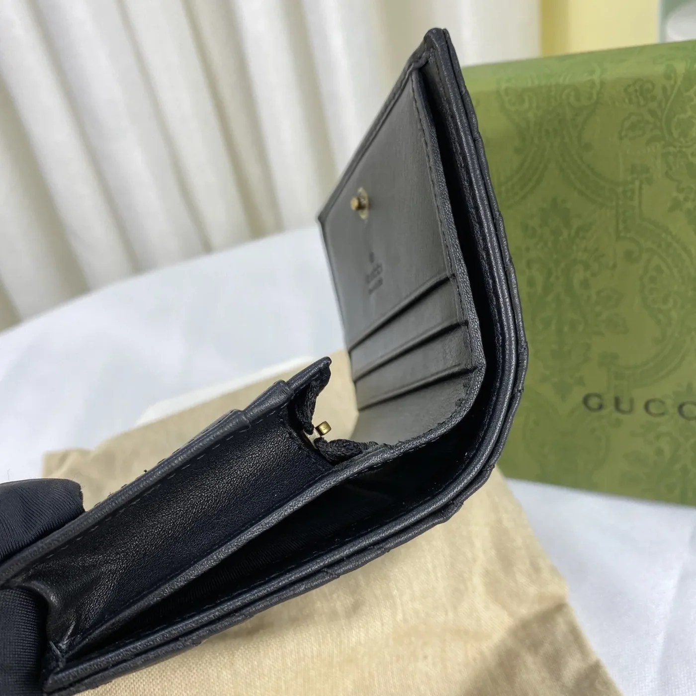 Gucci GG Marmont Card Case Wallet Black / Gucci GG Marmont Card Case Wallet Black /