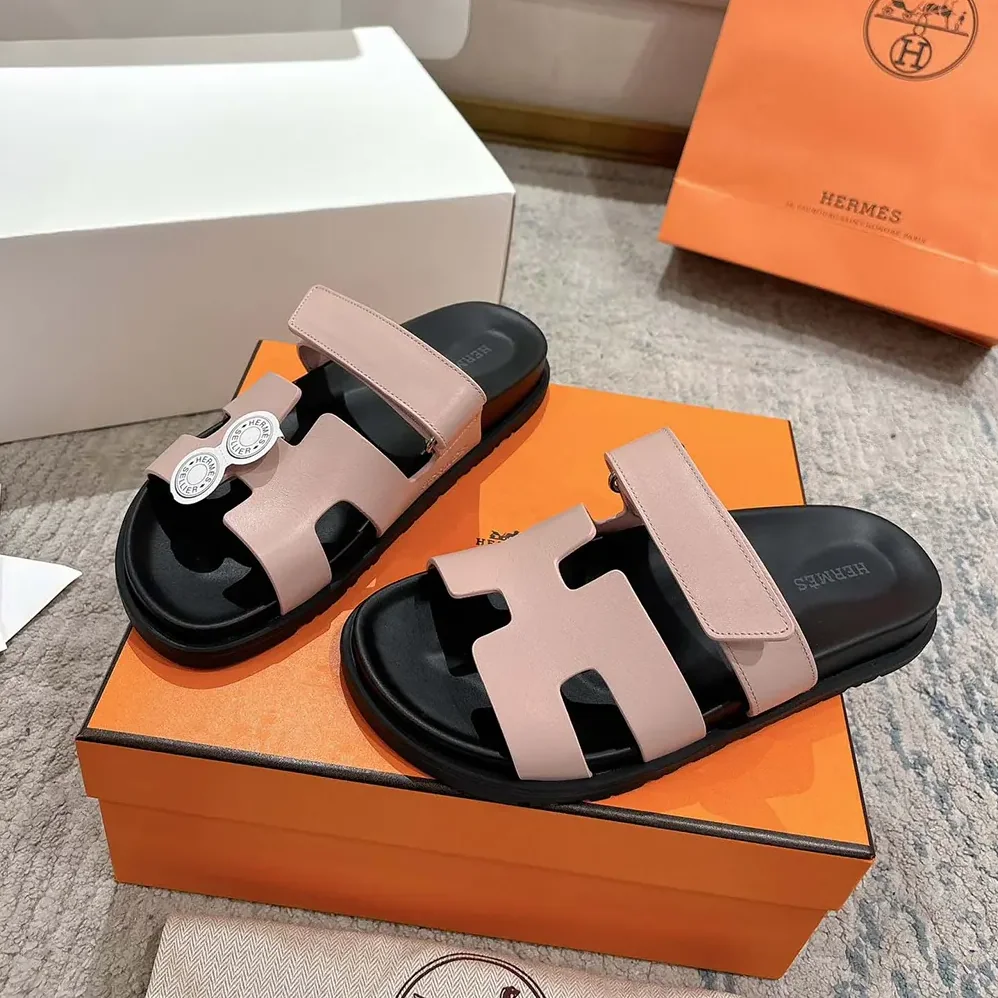 Hermes Chypre Sandal for Unisex in Pink Hermes Chypre Sandal for Unisex in Pink