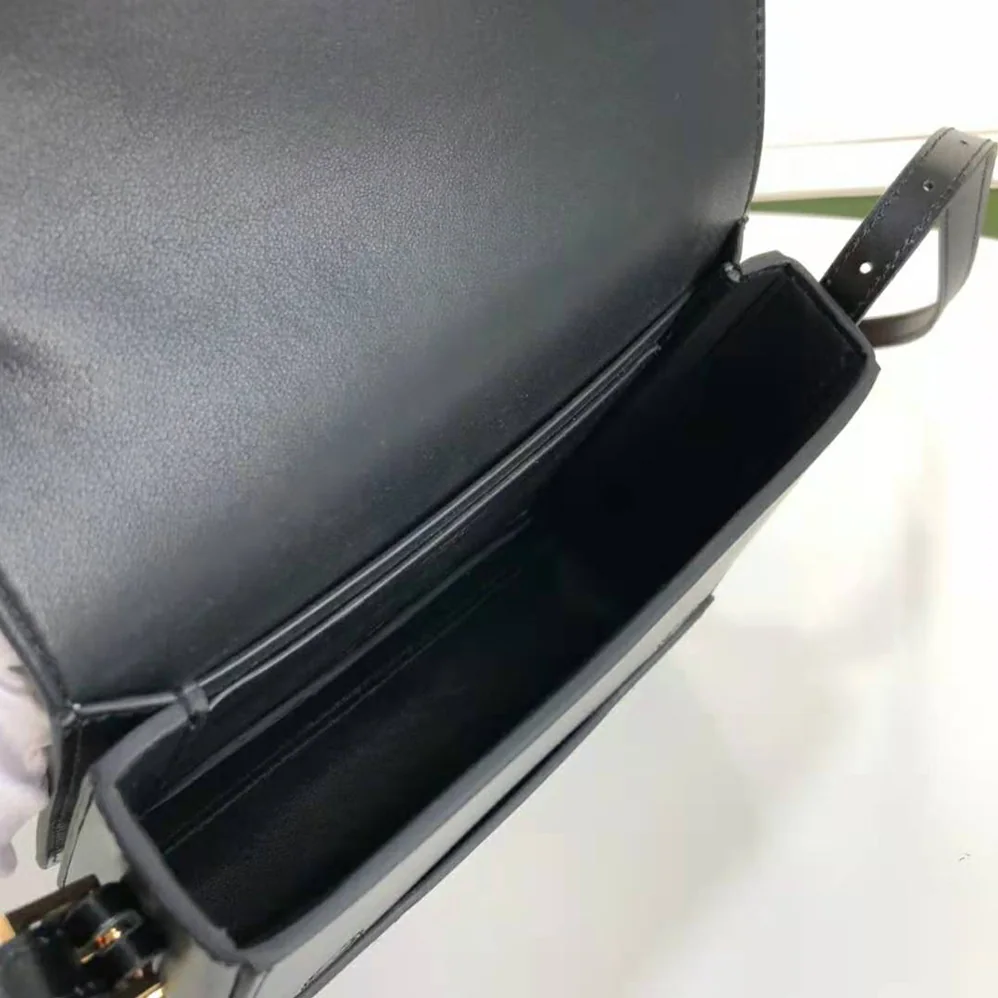 Burberry Small Two-tone Leather Grace Bag for Women in Black