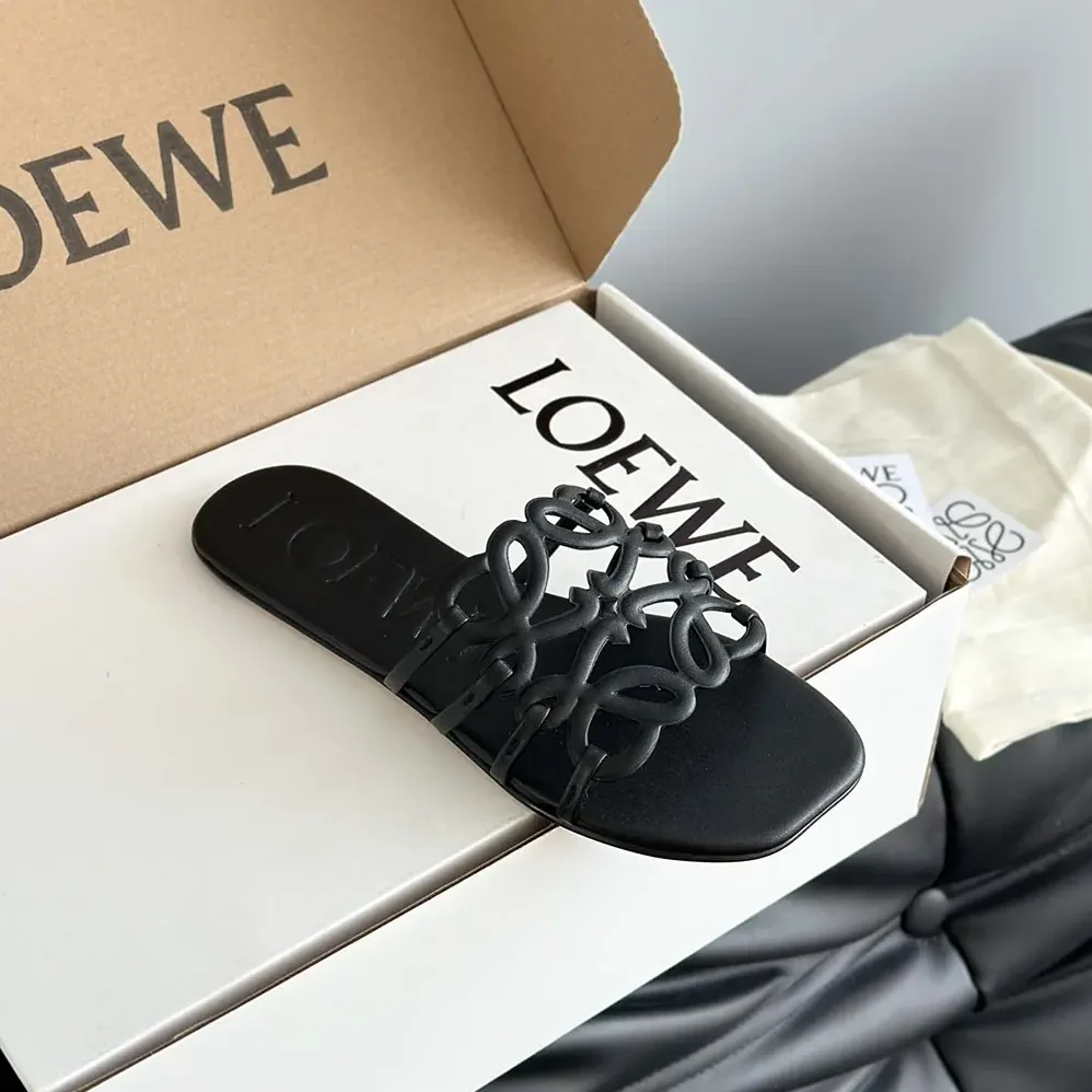 Loewe Petal Anagram Slide in Soft Calfskin for Women in Black