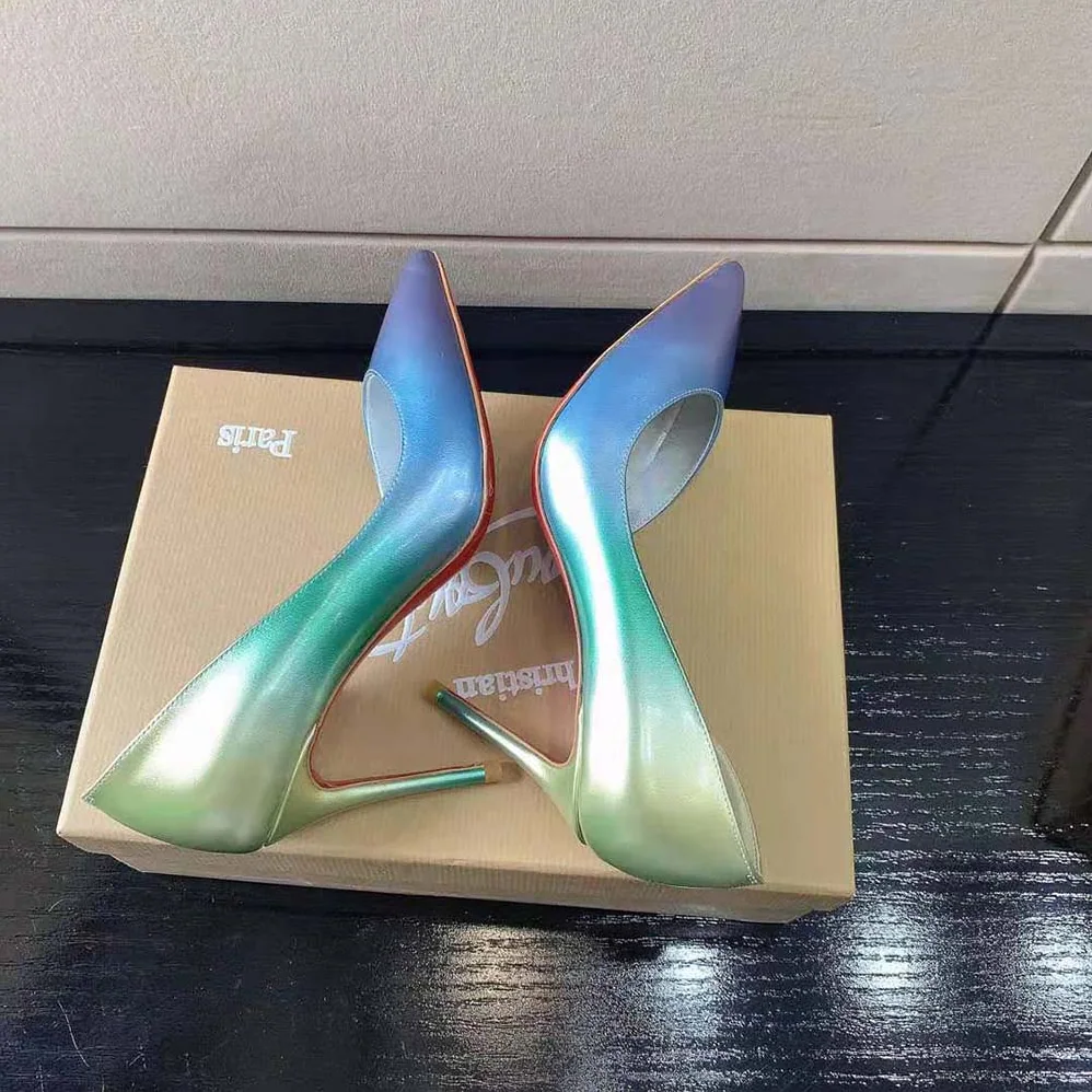 Christian Louboutin Lriza 100 mm Heel Height for Women in Purple Christian Louboutin Lriza 100 mm Heel Height for Women in Purple