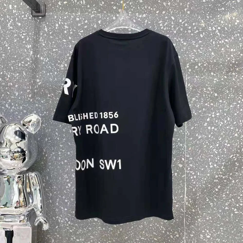 Burberry Horseferry Print Cotton Oversized T-shirt for Men in Black Burberry Horseferry Print Cotton Oversized T-shirt for Men in Black