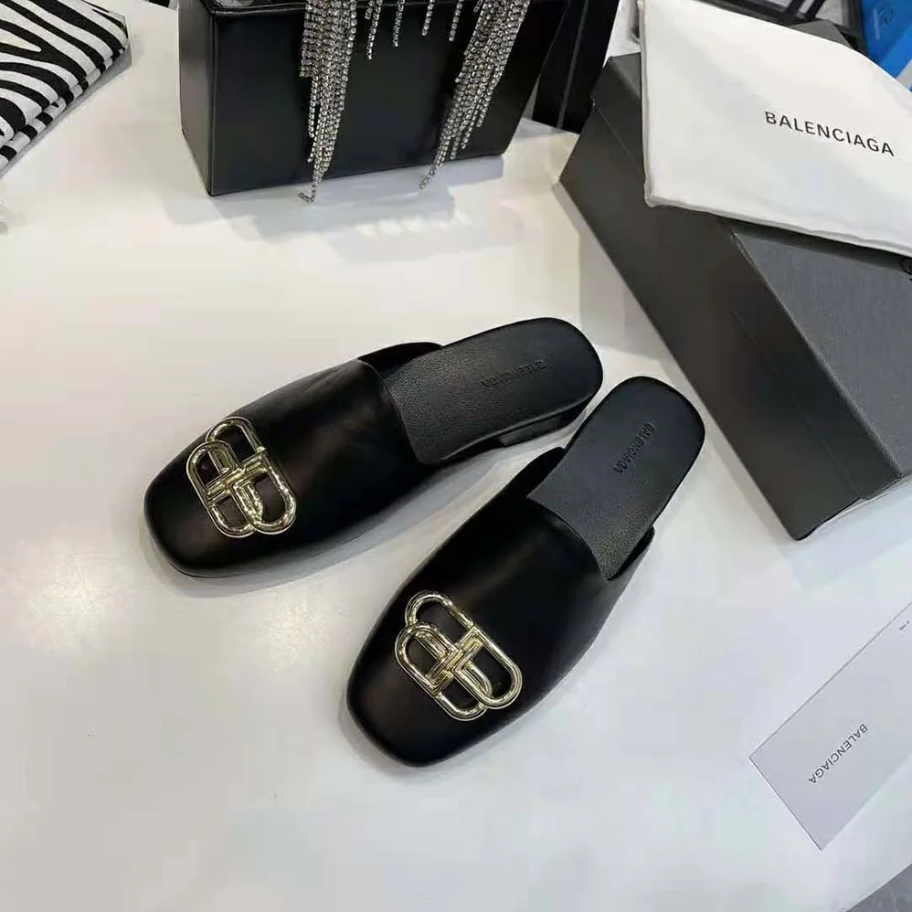 Balenciaga Cosy BB Slide in Black Smooth Calfskin Aged for Women in gold Hardware Balenciaga Cosy BB Slide in Black Smooth Calfskin Aged for Women in gold Hardware