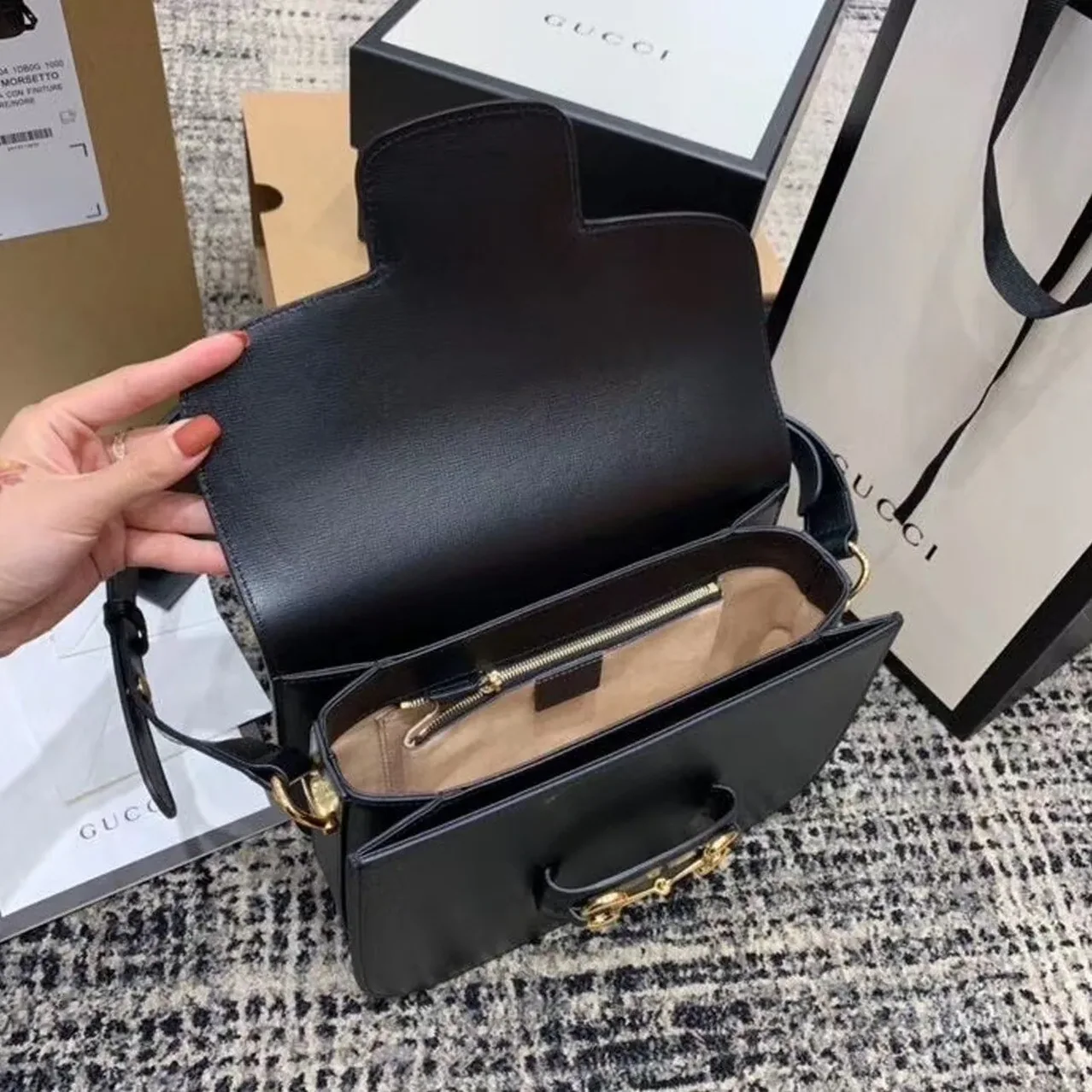 Gucci Horsebit 1955 Shoulder Bag Black Textured With A Vintage Effect / GG