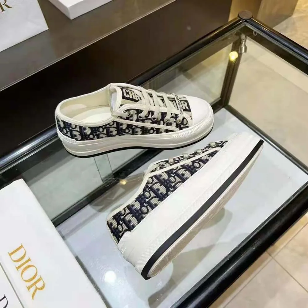Dior Walk'N'Dior Platform Sneaker Deep Blue Dior Oblique Embroidered Cotton for Women