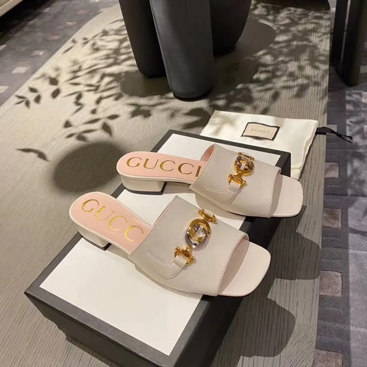 Gucci Gucci Zumi Slide Sandals Beige