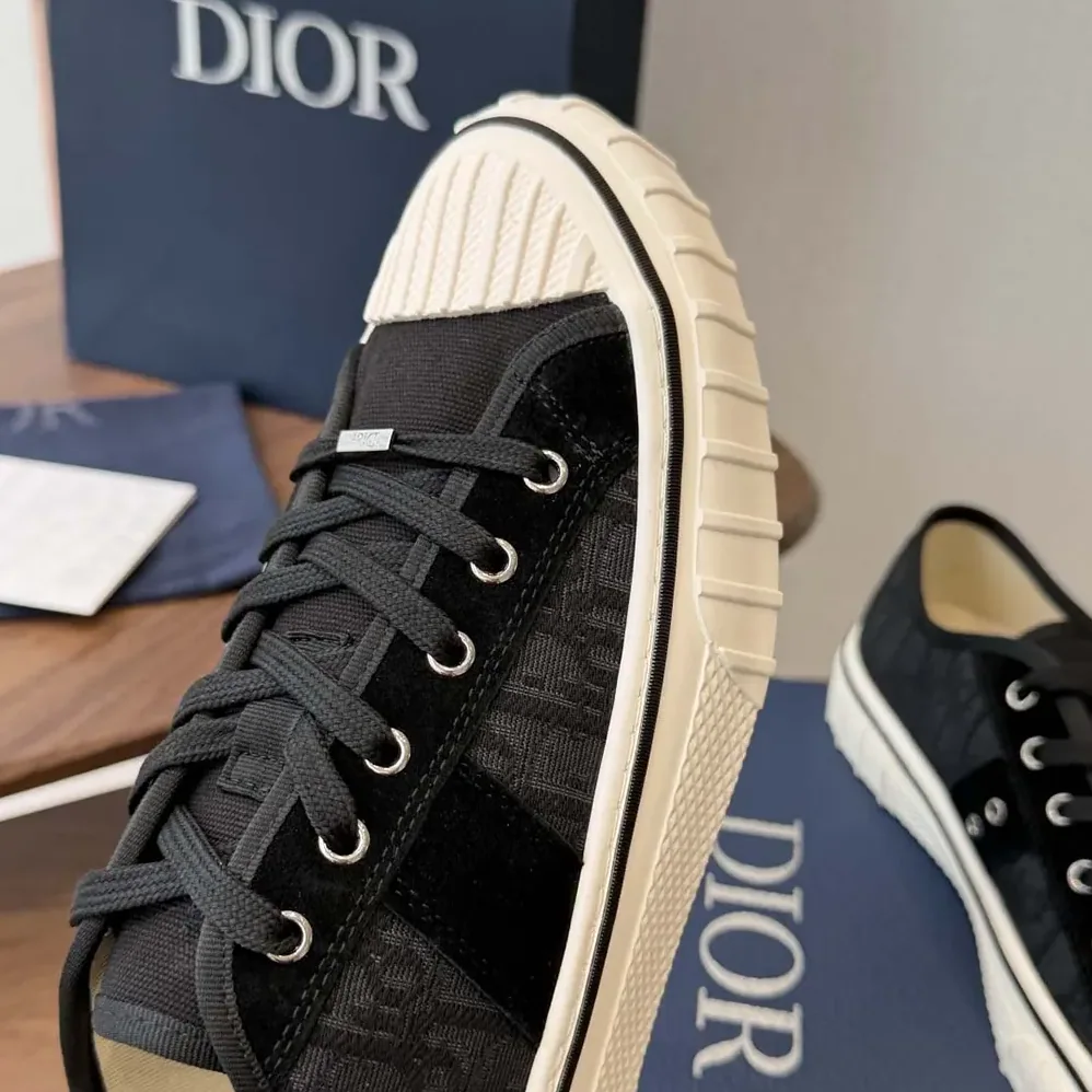 Dior Hooper Low-Top Sneaker Black Dior Oblique Jacquard and Black Suede Calfskin for Unisex