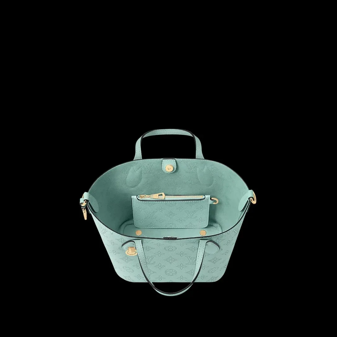 Louis Vuitton Blossom PM Bag 7.8 Inches/