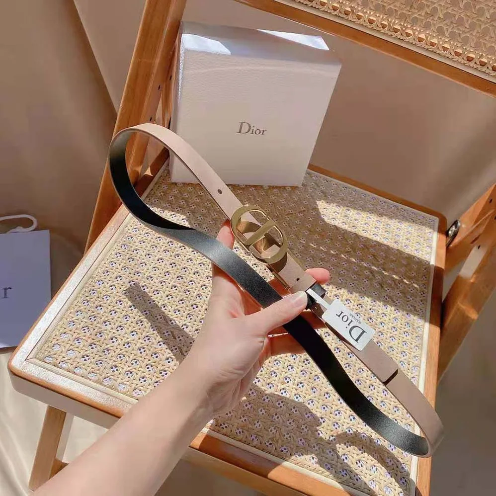 Dior 30 Montaigne Reversible Belt Hazelnut and Black Smooth Calfskin 20 MM for Women Dior 30 Montaigne Reversible Belt Hazelnut and Black Smooth Calfskin 20 MM for Women