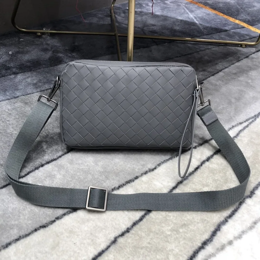 Bottega Veneta Classic Intrecciato Gray
